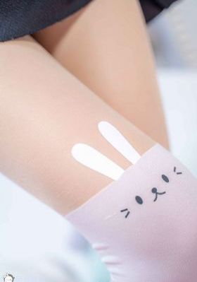年轻的妈妈四