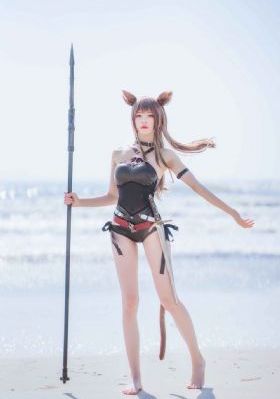 两腿之间