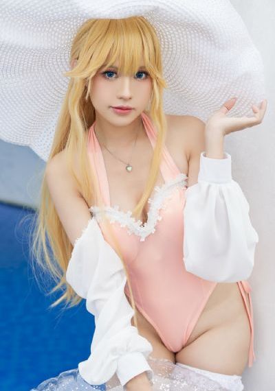 丰满双乳秘书被老板狂揉