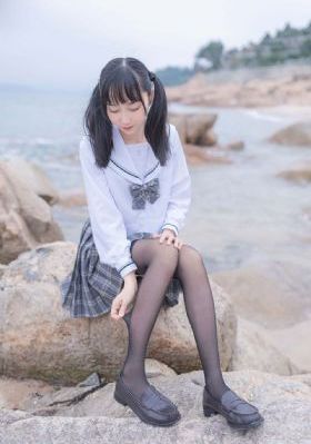 哪个少女不多情在线观看