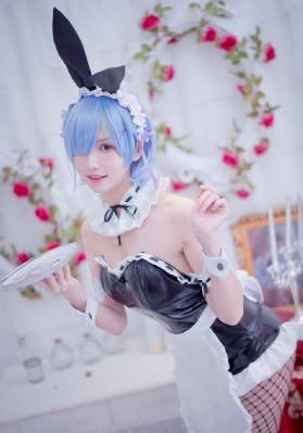 女仆教育没落贵族琉璃川