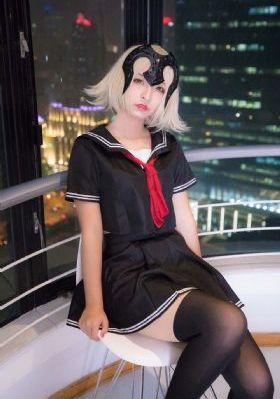 纤纤影院在线观看